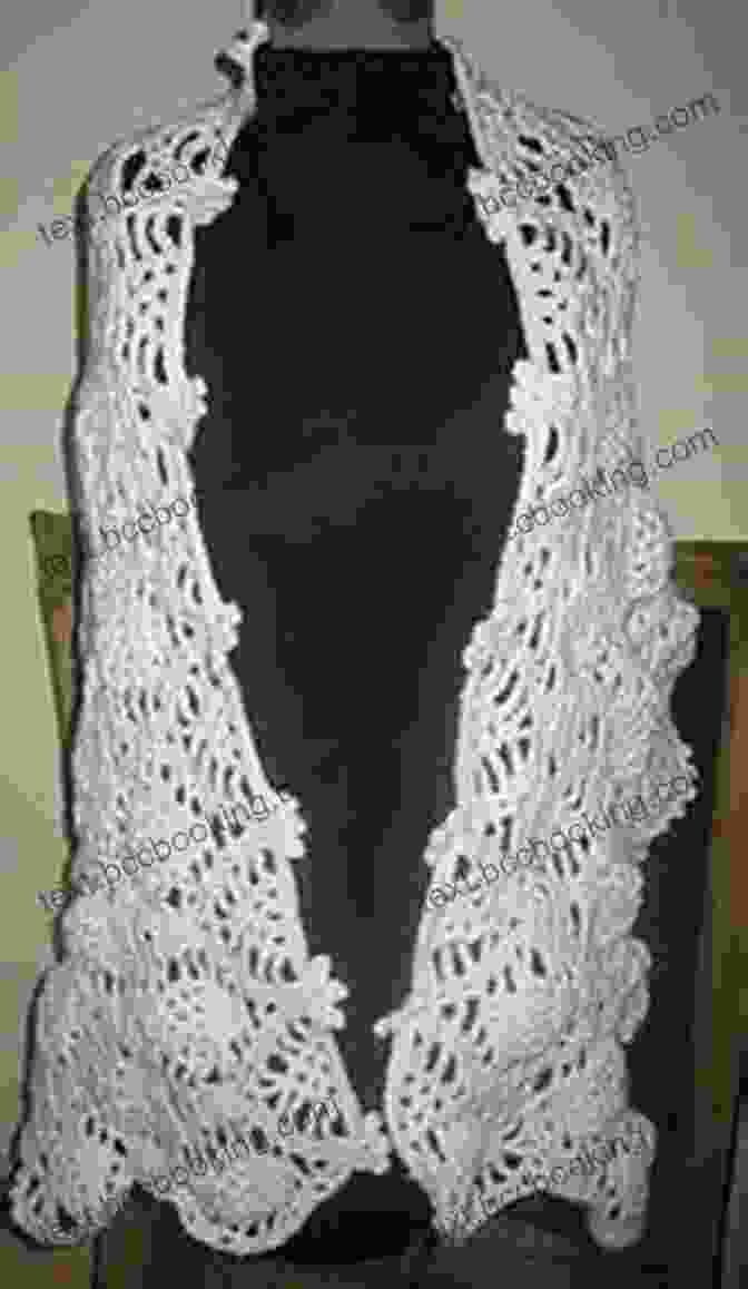 Bride Wearing Crochet Pineapple Bridal Stole Crochet Pineapple Bridal Stole (The Crochet Works Of Maria Merlino 4)